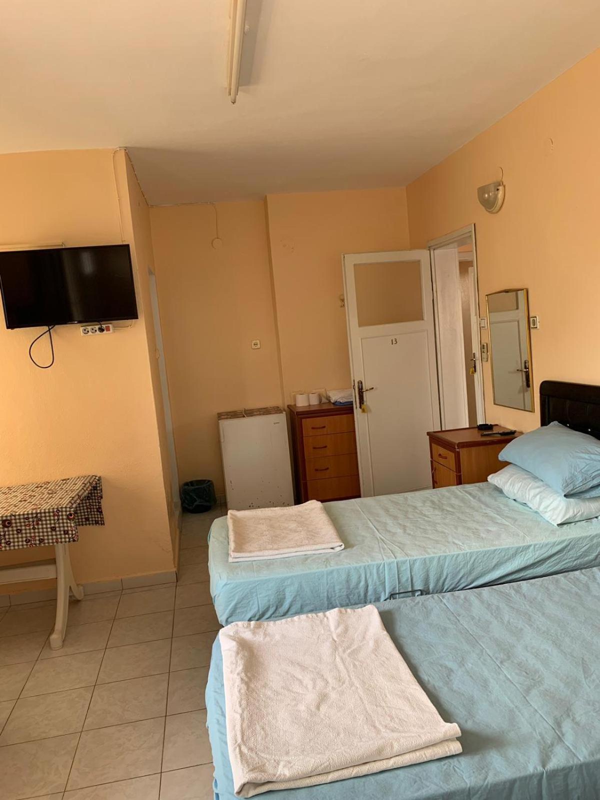 Küçük Aile Pansiyonu